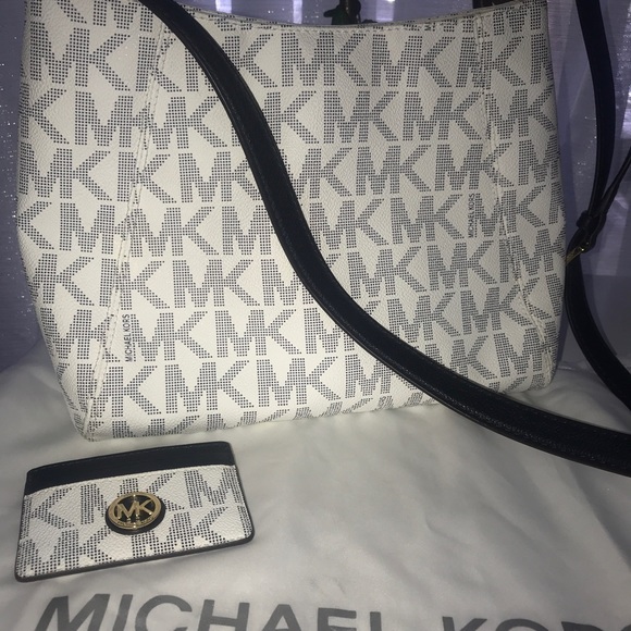 Blue & White MK bag/wallet - Picture 6 of 6